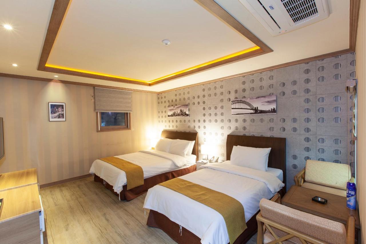 Sahara Hotel Jeju Exteriör bild